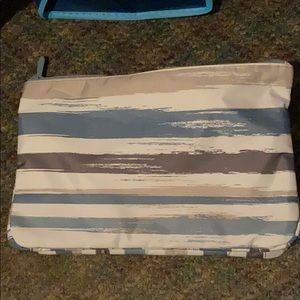 Thirty-One Gifts Swap-It-Pocket